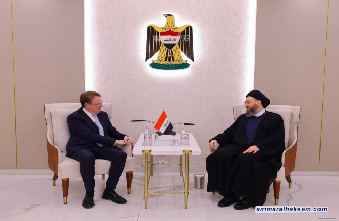 السيد الحكيم يلتقي السفير الفرنسي ويناقش التطورات الإقليمية وتشكيل الحكومة