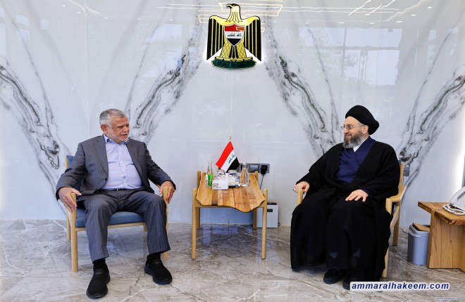 السيد الحكيم والعامري يؤكدان الالتزام بالتوقيتات الدستورية ووحدة الإطار التنسيقي والدعوة لوقف الحرب واستقرار المنطقة