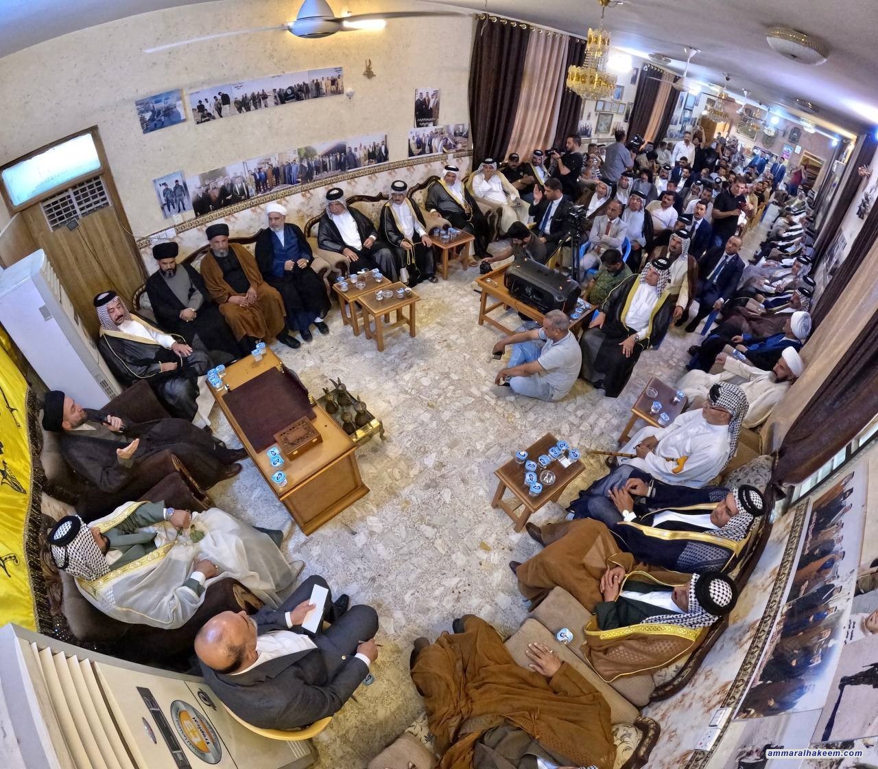 Sayyid Al-Hakeem meets several Zaafaraniyah Sayyids, sheiks, dignitaries