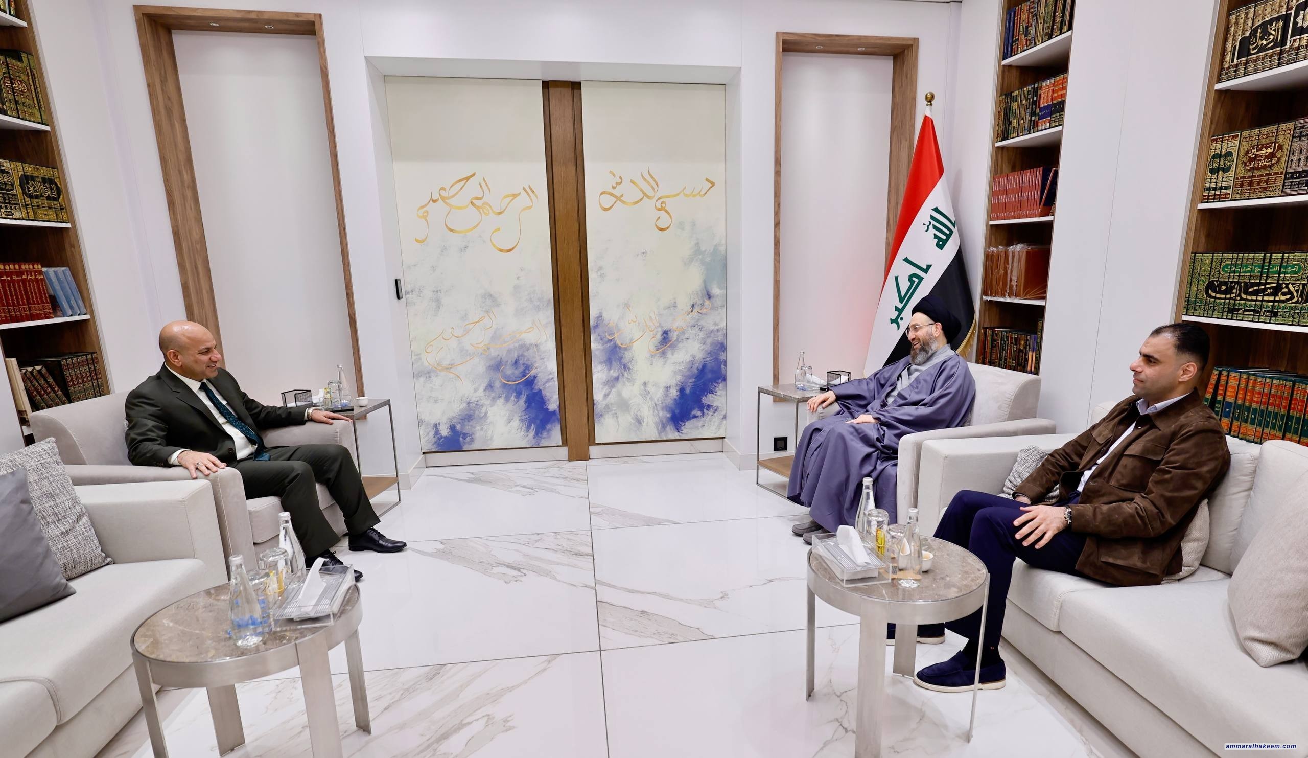 Sayyid Al-Hakeem discusses service conditions with Diyala Governor, affirms activating developmental projects, grant local governments full authorities