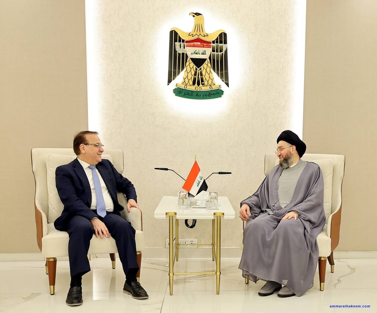 Sayyid Al-Hakeem Receives Lebanese Ambassador to Iraq: to Continue Support for Lebanon During Reconstruction Phase