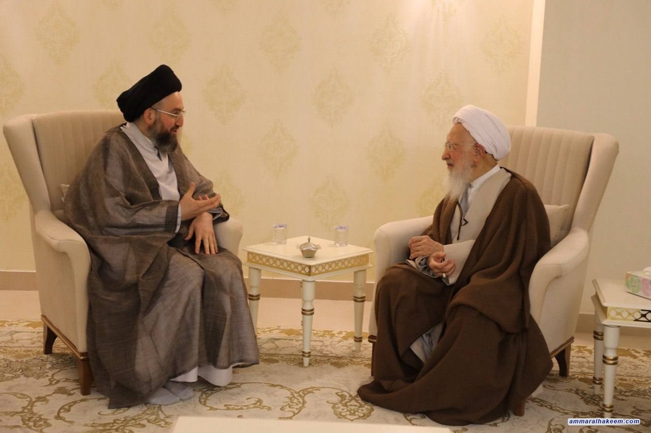 Sayyid Al-Hakeem Meets Religious Authority Sheikh Abdullah Jawadi Ameli, Discusses Challenges Facing Islamic Nation