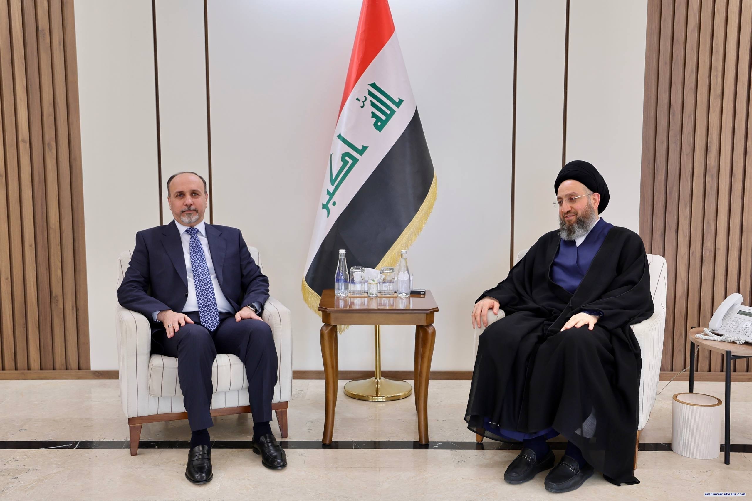 السيد الحكيم يلتقي أمين بغداد ويؤكد على تطوير الخدمات وتنويع الإيرادات ومعالجة الازدحام بالتخطيط والتنسيق المؤسسي