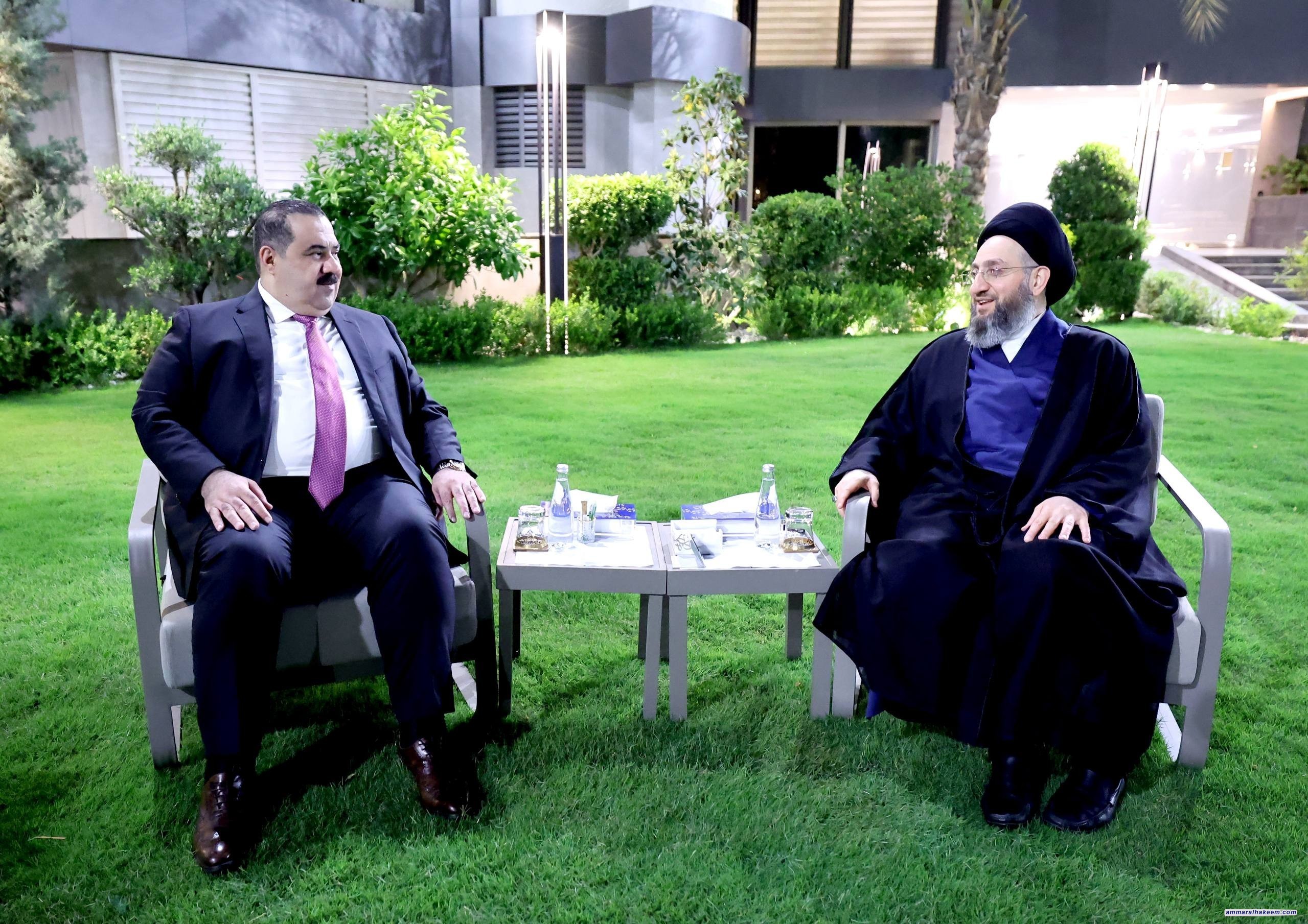 السيد الحكيم والسامرائي يؤكدان ضرورة إنهاء الانسداد السياسي وتشكيل حكومة كاملة الصلاحيات