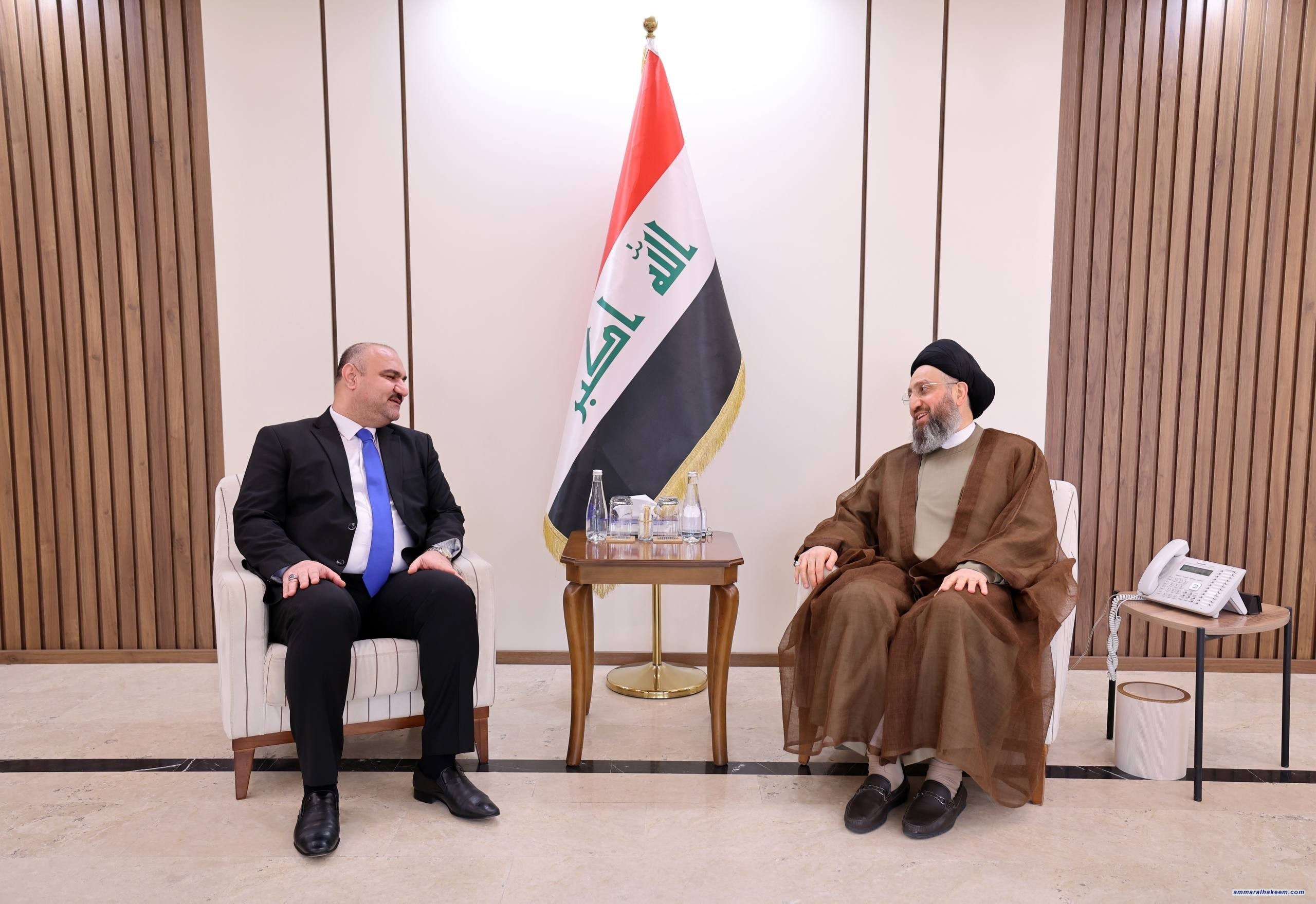 السيد الحكيم يؤكد مع محافظ كركوك أهمية إدارة التنوع وتمكين الحكومات المحلية وتعزيز التنمية الشاملة
