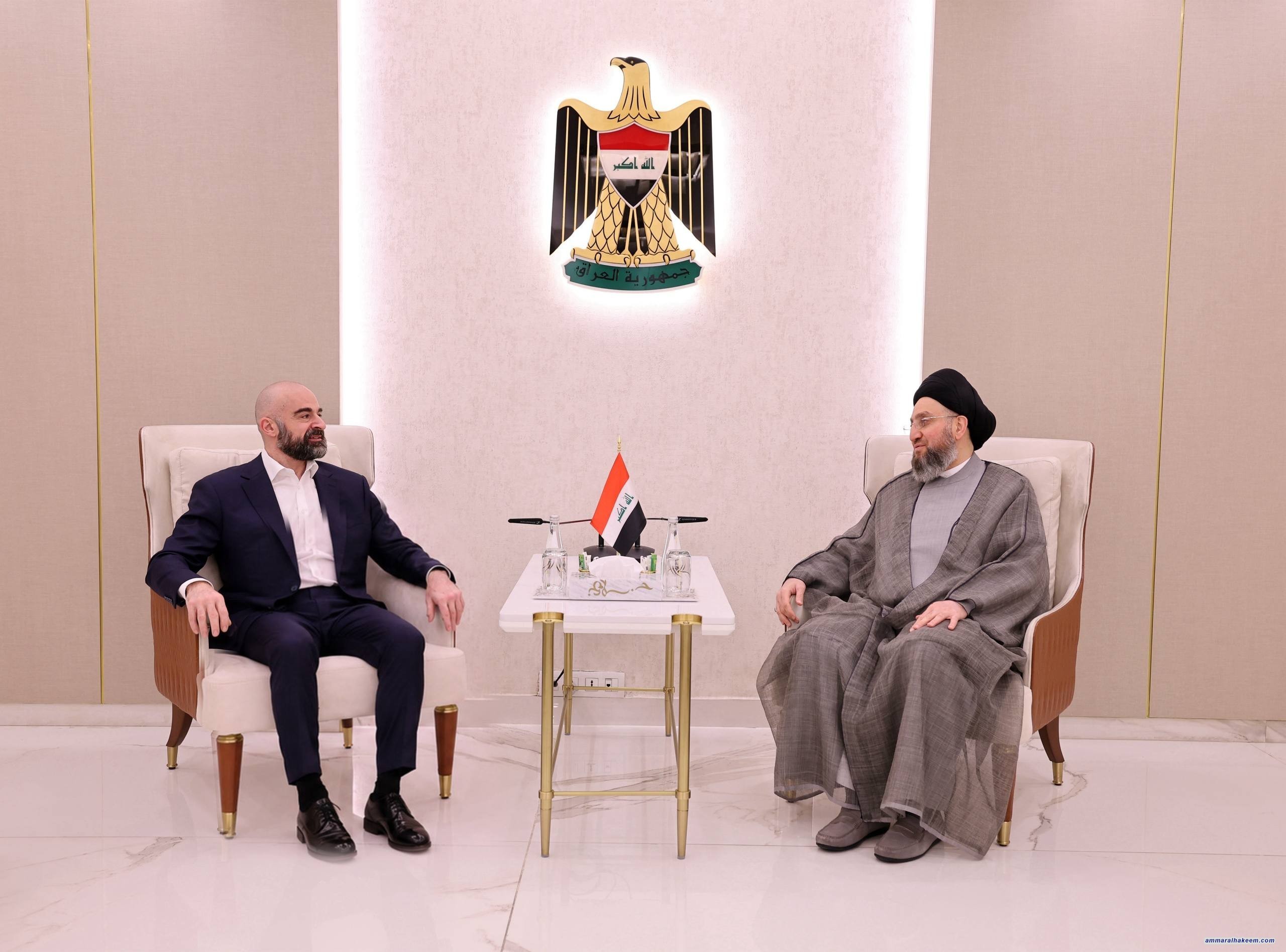 السيد الحكيم: انفتاح العراق على محيطه الإقليمي والدولي يعزز مصالحه