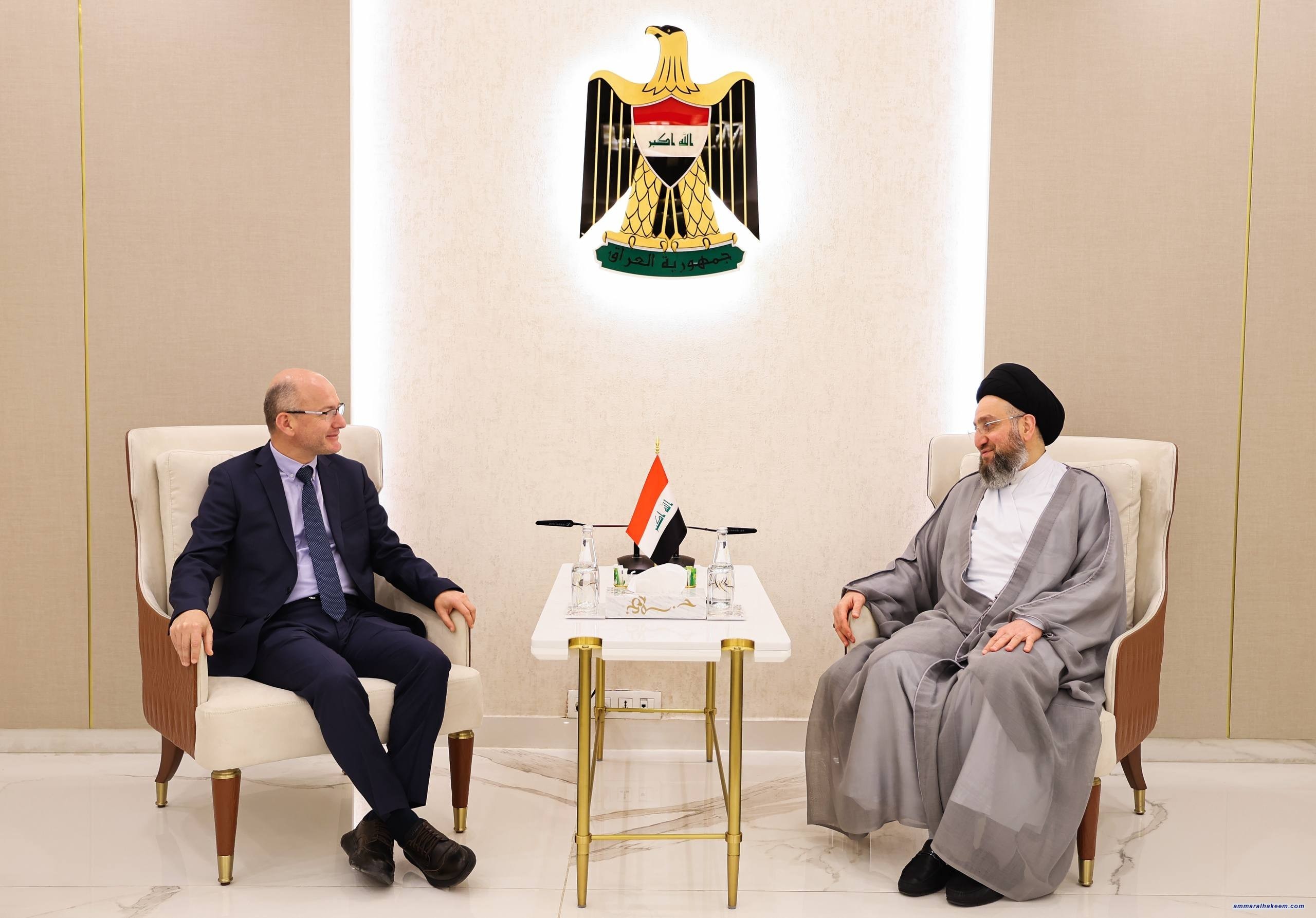 السيد الحكيم يدعو إلى توسيع التعاون العراقي التركي في القطاعات الحيوية