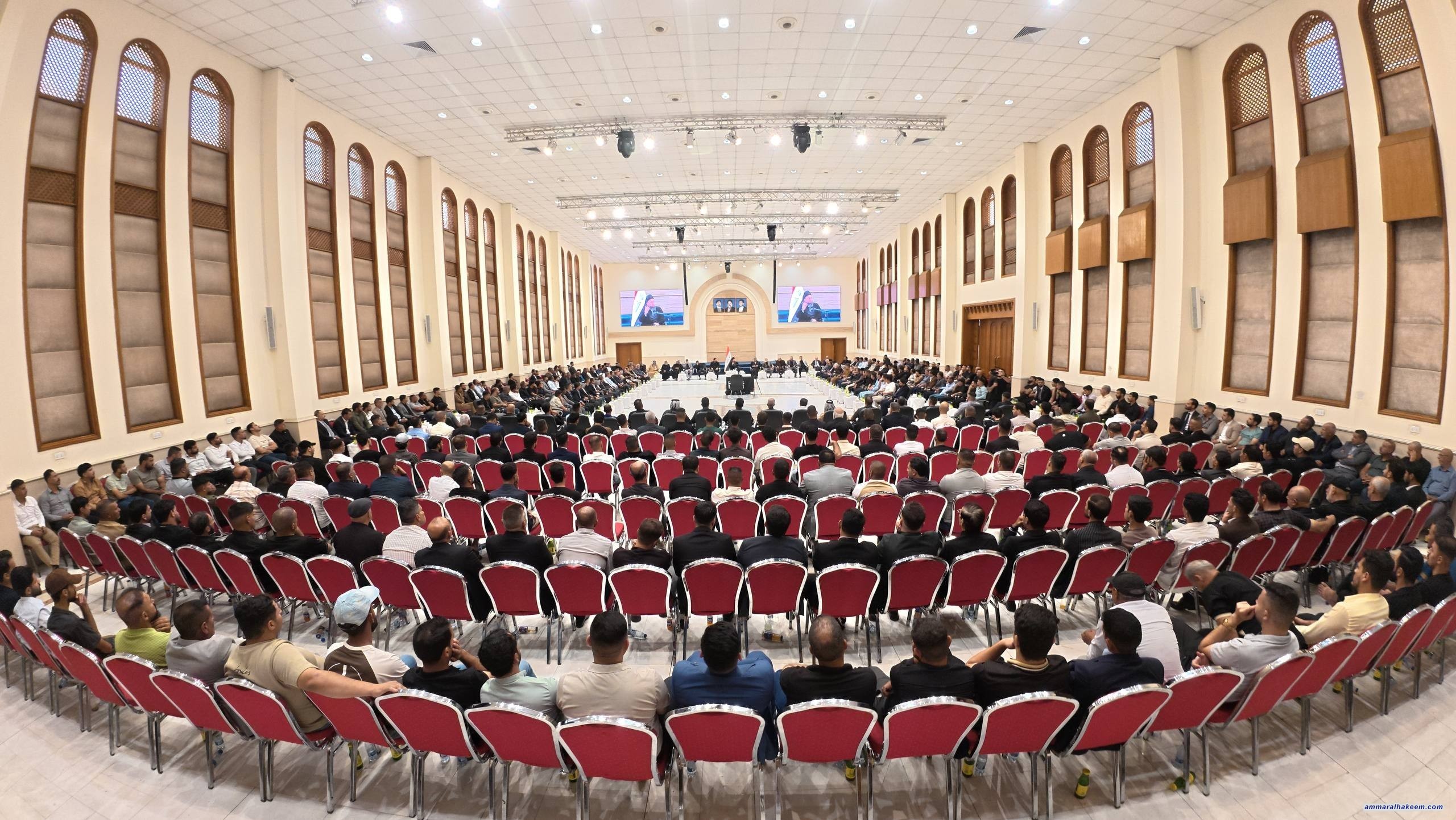 السيد الحكيم يحث أبناء الحكمة على تحويل الحضور إلى تأثير في المجتمع