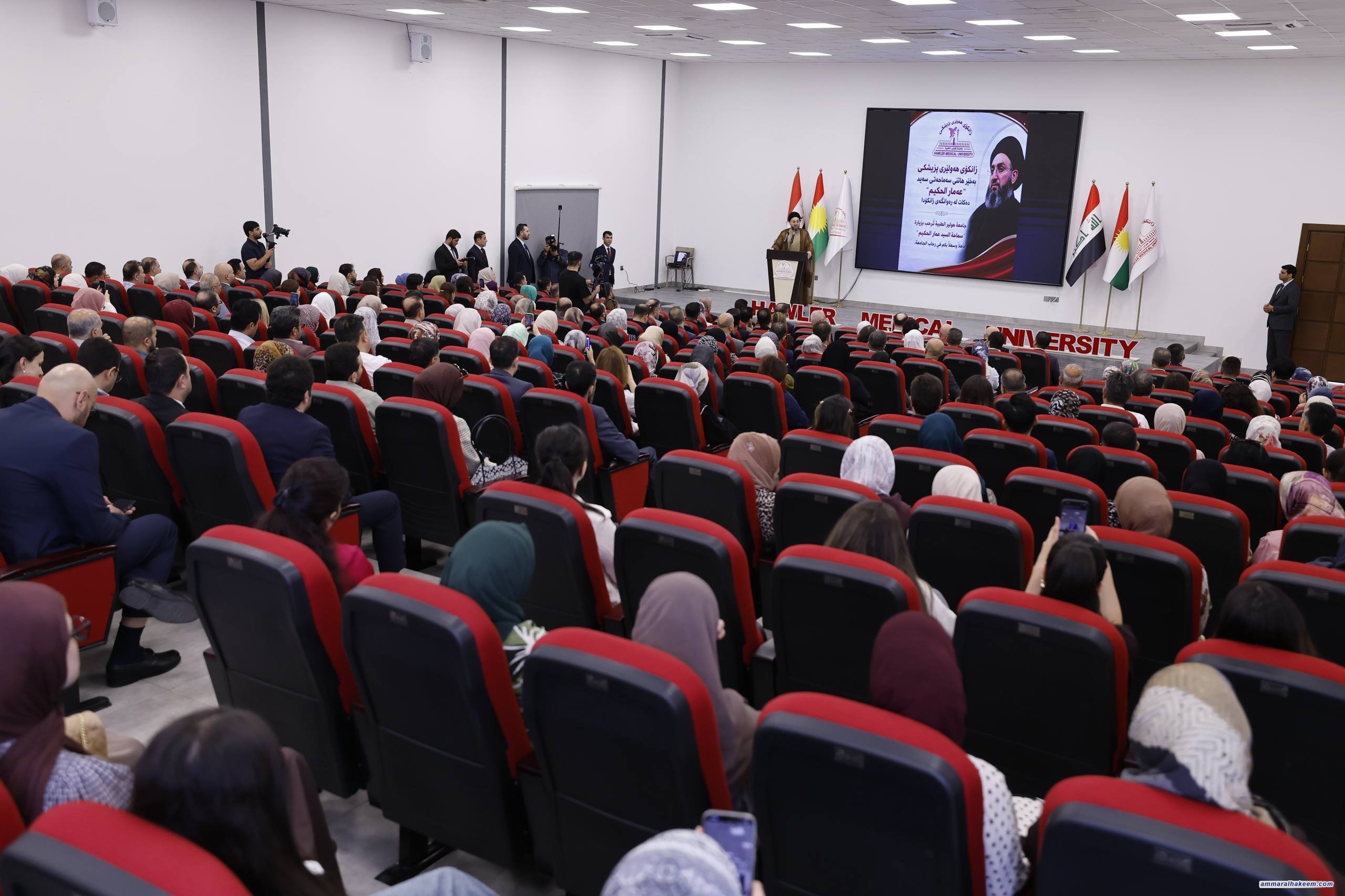 السيد الحكيم: التواصل مع النخب والكفاءات يبلور رؤية مشتركة تجاه القضايا الوطنية