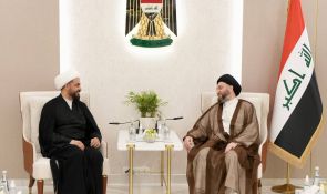 Sayyid Al-Hakeem discusses political scene developments, transition from current stability to sustainable with Sheik Al-Khazaaly