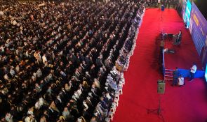 Al-Hakeem from Al-Najaf Al-AShraf Calls to Empower Moderation Powers, Preserve Achievements Earned Through Sacrifice