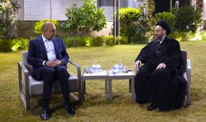 السيد الحكيم يبحث مع وزير الدفاع مستجدات المشهدين السياسي والأمني ويؤكد الالتزام بالمدد الدستورية