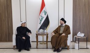 سەید حەكیم پێشوازی لە باڵیۆزی كوێت دەكات و پەیوەندی دوو قۆڵی و سەقامگیری عێراق و ڕۆڵی لە ناوچەكە تاوتوێ دەكات