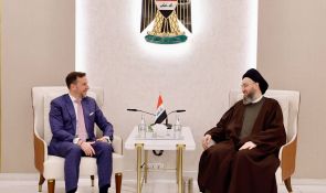 السيد الحكيم يؤكد أهمية تبادل الخبرات وتعزيز التعاون مع إيطاليا