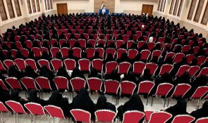 السيد الحكيم: الانتساب إلى القادة الشهداء مسؤولية تقتضي التمسك بمنهجهم وإرثهم