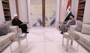 السيد الحكيم يستقبل الخزعلي ويؤكد أهمية دعم حكومة الزيدي بوحدة الصف