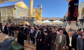 تقرير مصور .. السيد الحكيم يزور مرقد جده أمير المؤمنين الإمام علي (عليه السلام)، ويشارك في تشييع الفقيد السيد مهدي بحر العلوم (رحمه الله).