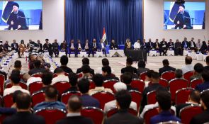 السيد الحكيم يدعو إلى استثمار المرحلة لتنويع الاقتصاد وتحريك القطاعات الإنتاجية