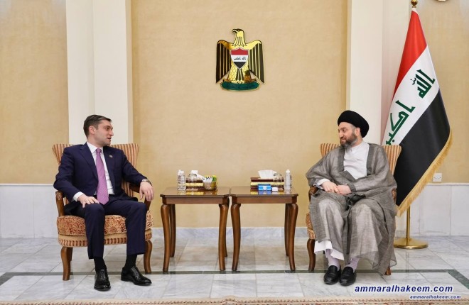 السيد الحكيم يبحث مع رئيس البعثة الدبلوماسية الاذربيجانية العلاقات الثنائية بين بغداد وباكو