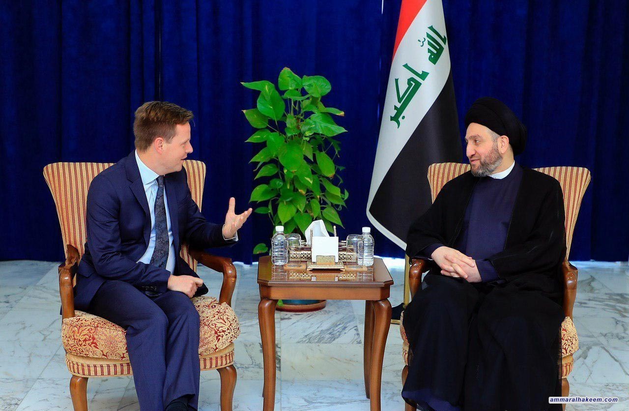 ayyid Ammar Al-Hakim receives the new British Ambassador to discuss developments of the political situation