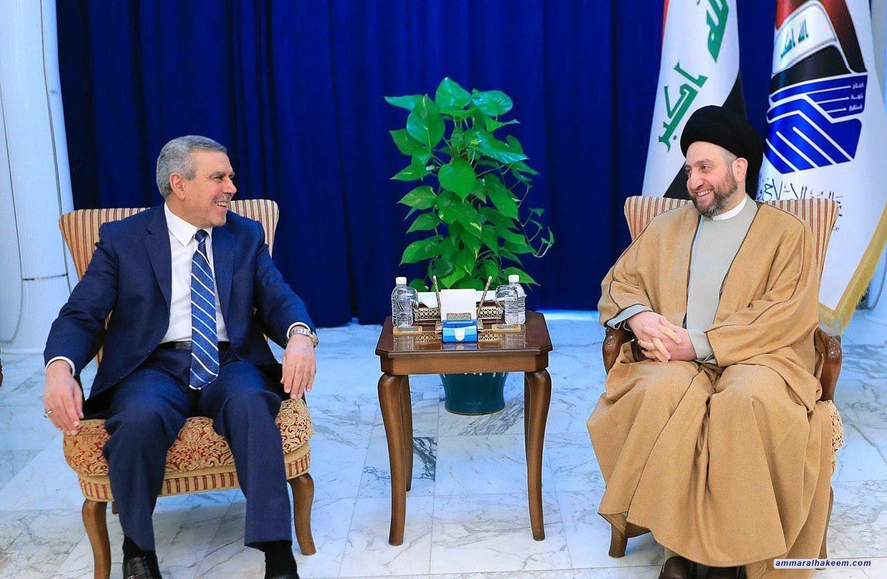 Sayyid Ammar al-Hakim receives the delegation of the Dawa Party, headed by Khudair Khuzaie, to discuss latest developments in the political situation in Iraq