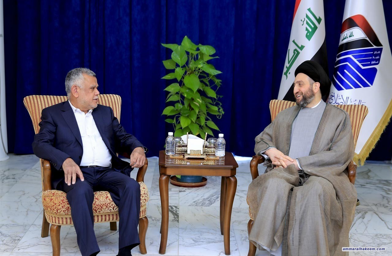 Sayyid Ammar al-Hakim receives Amiri and stresses the need to implement passages of government program