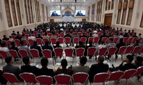 السيد الحكيم يدعو من ديوان بغداد إلى تمكين الشباب وحسم القرار السياسي وتحقيق الاستقرار وسط تحديات إقليمية متصاعدة